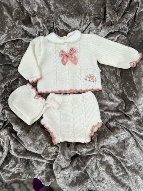 Delicate Short Knit Set